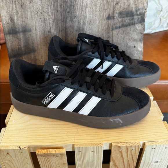 Adidas VL Court 3.0 Sneakers Black White Stripes Gum Sole SZ9.5 - Picture 4 of 14